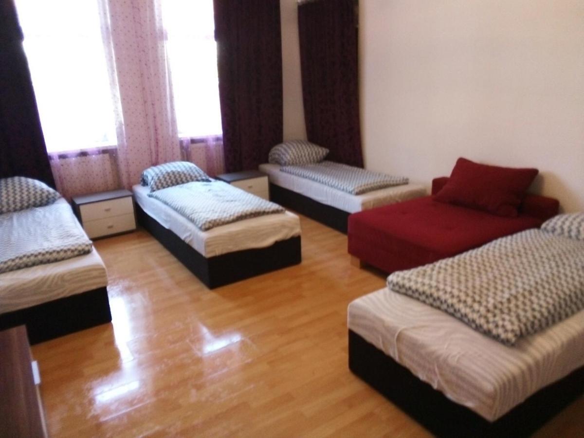 Raisa Apartments Fuenkhgasse Pressbaum エクステリア 写真