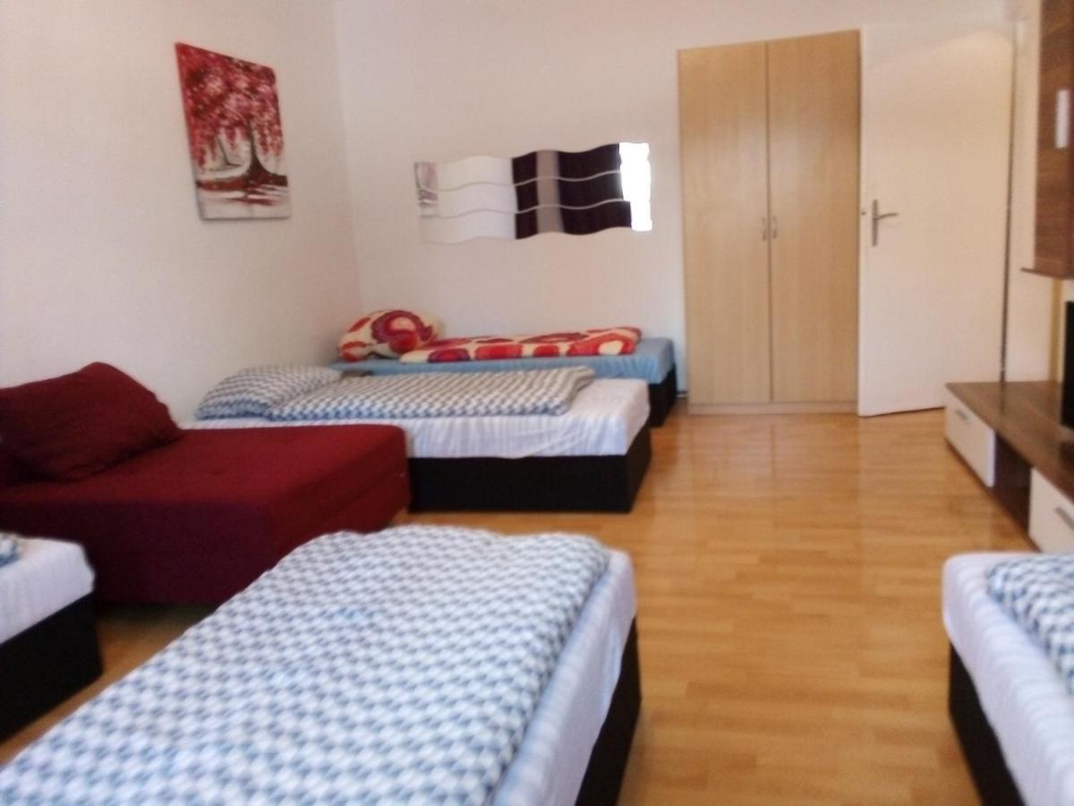 Raisa Apartments Fuenkhgasse Pressbaum エクステリア 写真