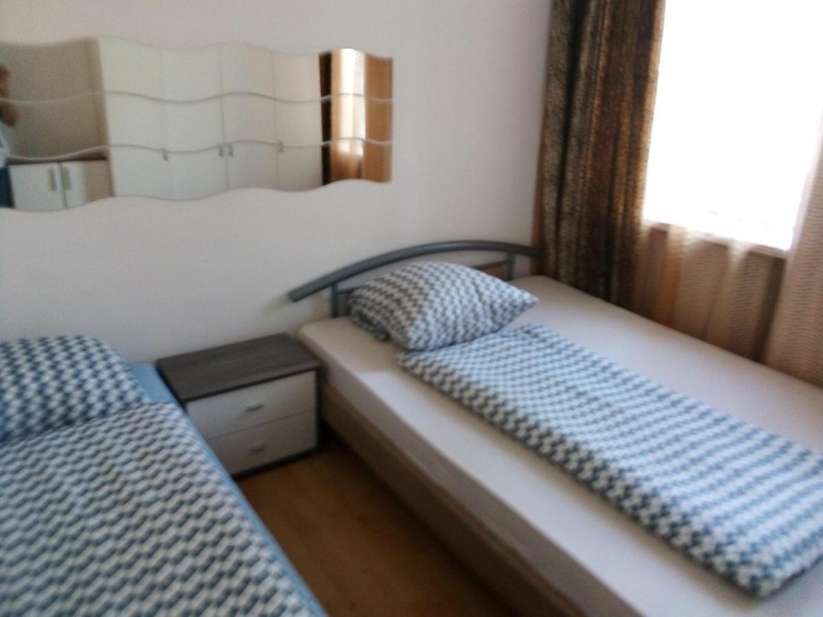 Raisa Apartments Fuenkhgasse Pressbaum エクステリア 写真